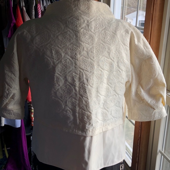 BCBG Cream Textured Jacket! - Picture 7 of 8